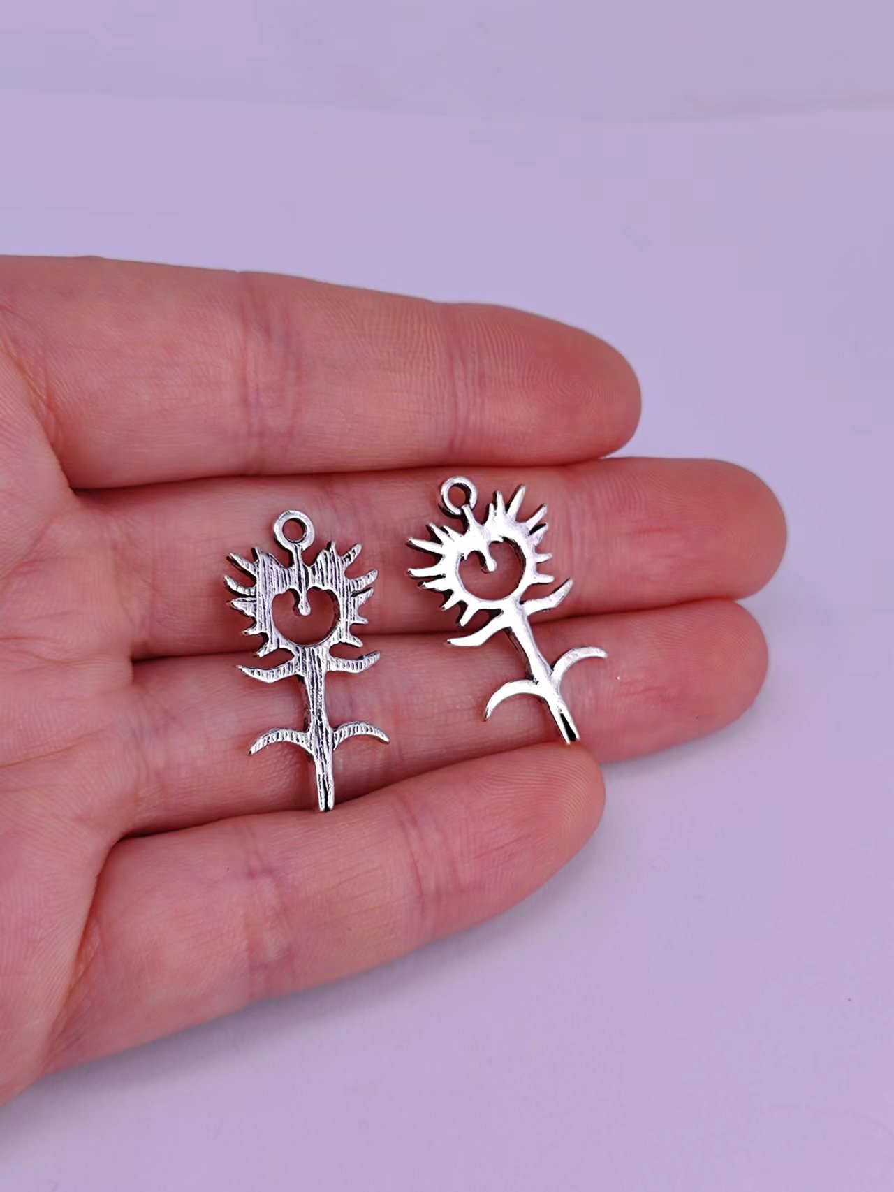 จี้รูปนักบุญยูดาส พรีสต์ สไตล์ - Women Juda Accessories บทวิจารณ์และราคา