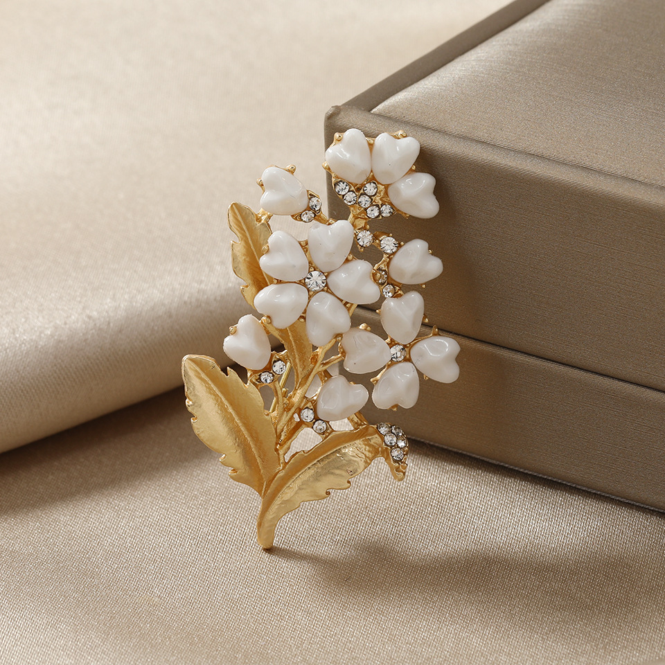 Vintage Love Pearl ดอกไม้เข็มก - Women Accessories Bouquet บทวิจารณ์และราคา