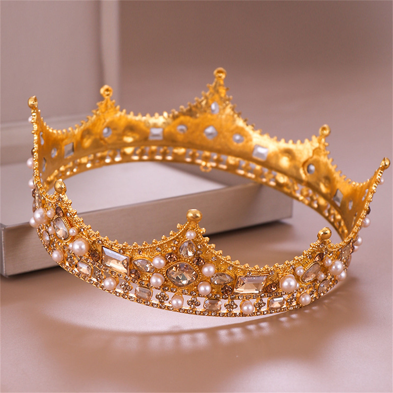 มงกุฎเจ้าสาวประดับเพชรเทียม ที - Women Accessories For Wedding บทวิจารณ์และราคา